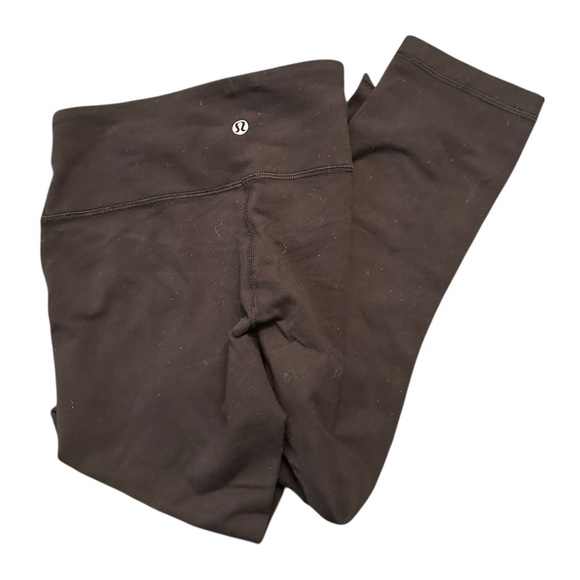 lululemon basic black cropped leggings - Picture 2 of 3